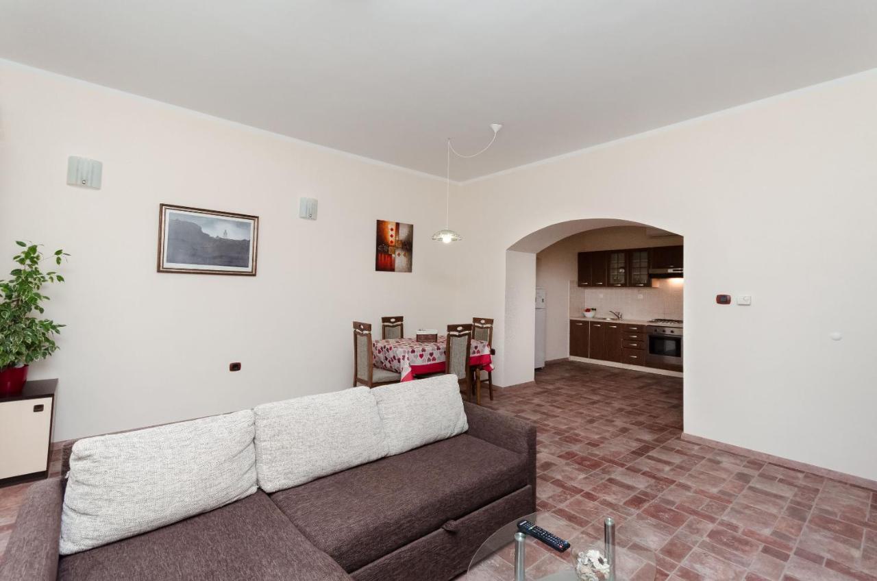 רייקה Apartment Aleksandra מראה חיצוני תמונה